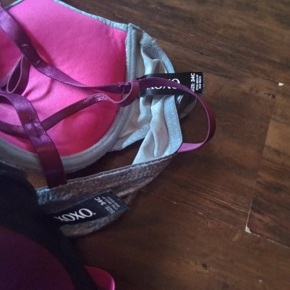 XOXO 34C Grey and Black Bras With Intricate Back Design - Picture 8 of 8